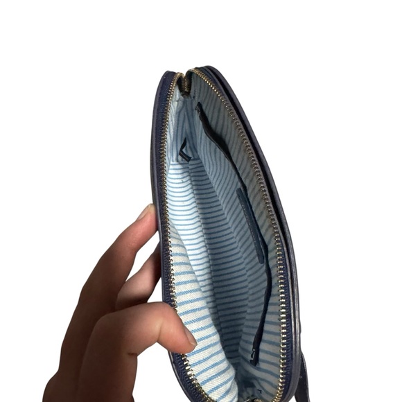 Draper James Leather Crossbody Purse Navy Blue Women's Handbag NWT Dustbag - Picture 4 of 6